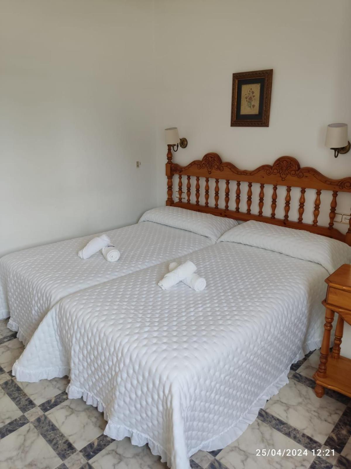 Hostal Quinto Pino Чипиона Экстерьер фото