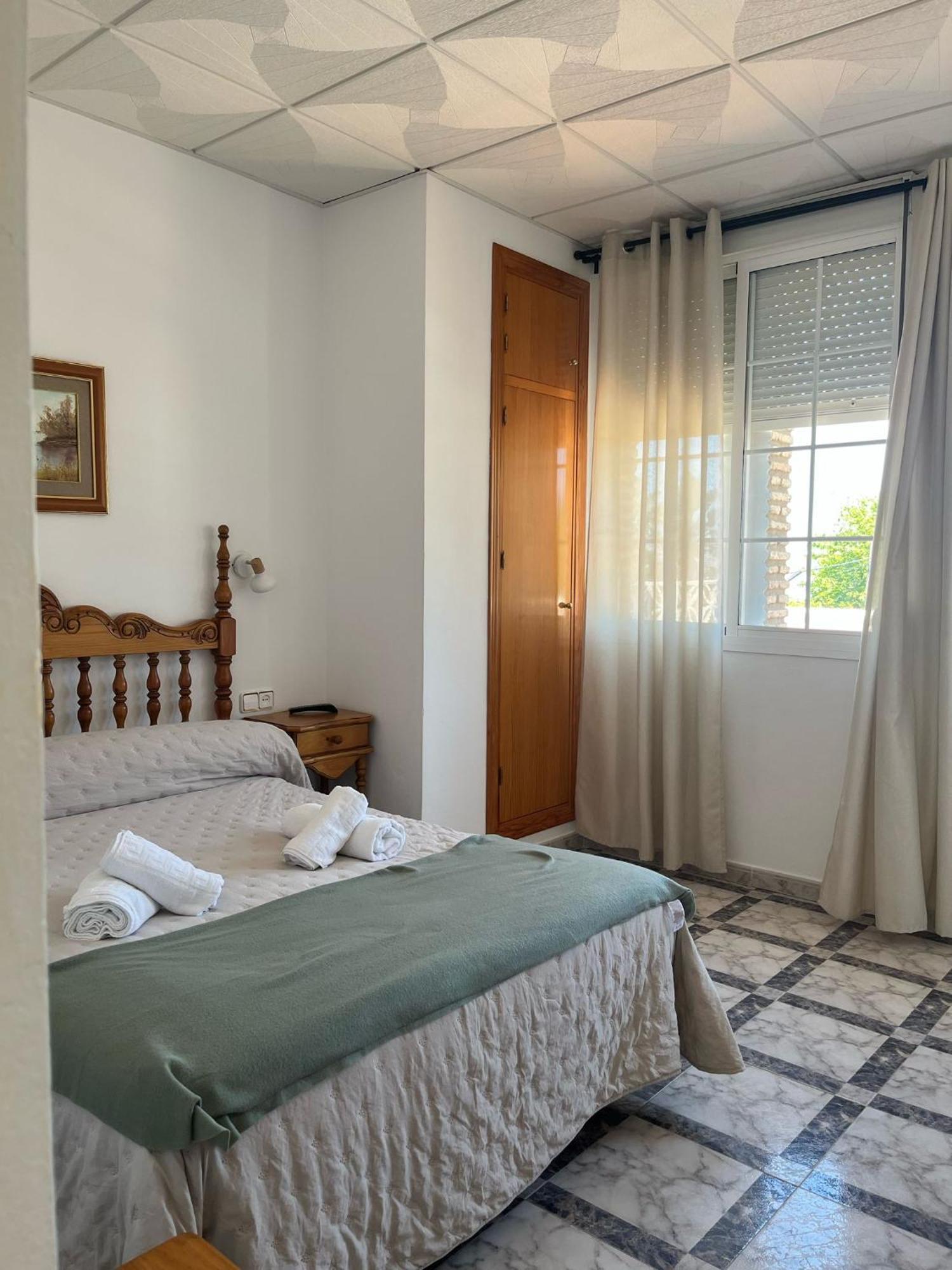 Hostal Quinto Pino Чипиона Экстерьер фото