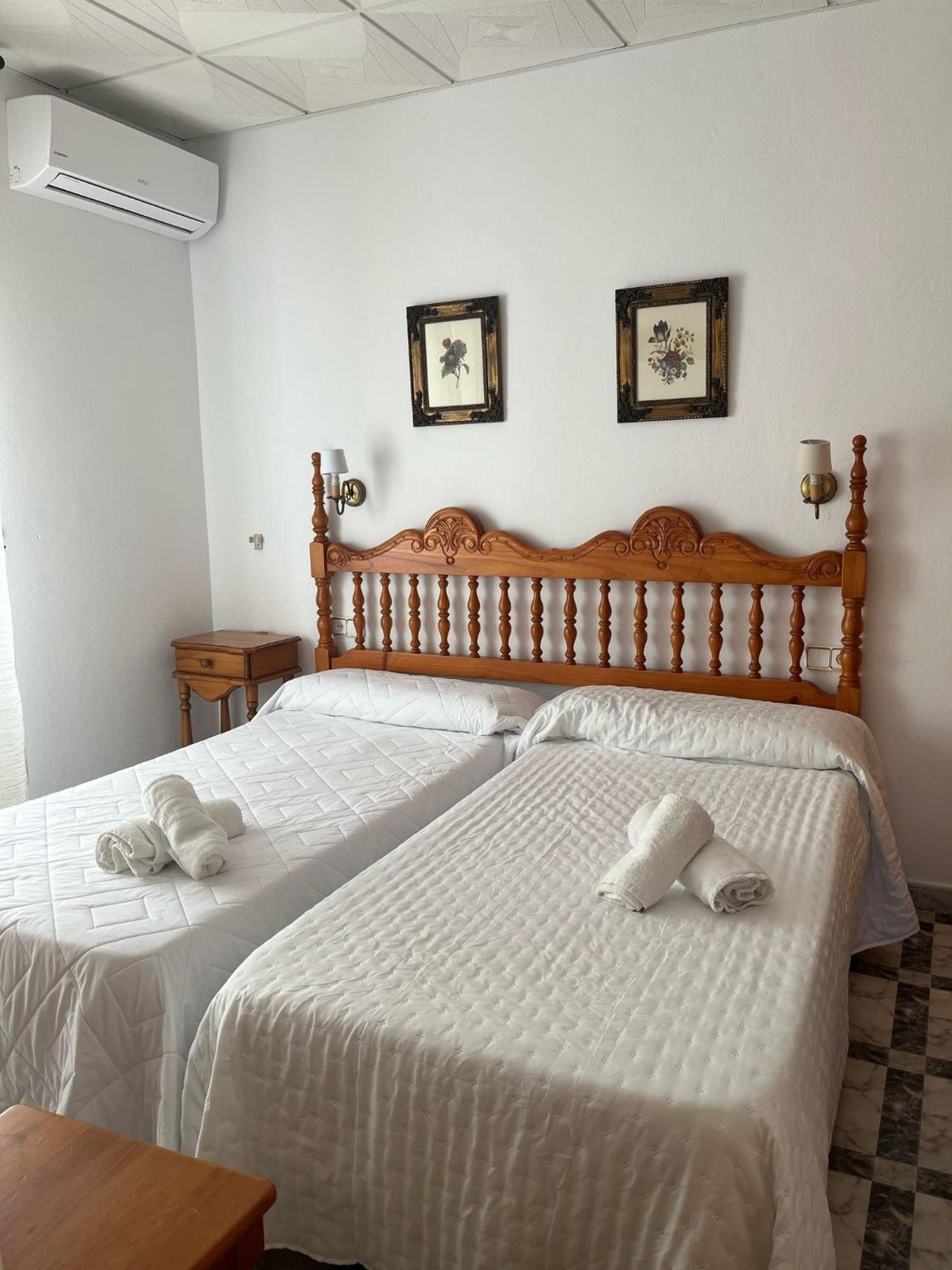 Hostal Quinto Pino Чипиона Экстерьер фото