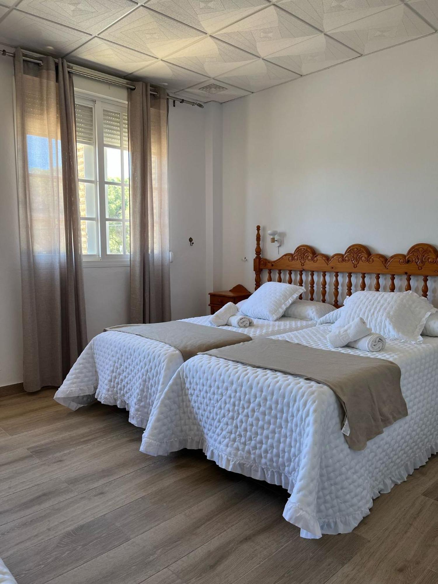 Hostal Quinto Pino Чипиона Экстерьер фото